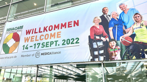 Plakat: REHACARE in Düsseldorf